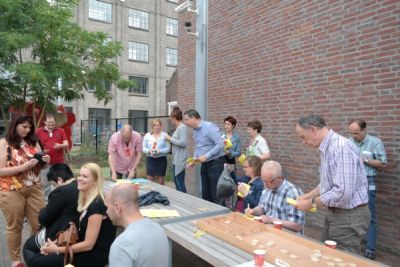 Wonen Limburg-medewerkers samen aan de slag