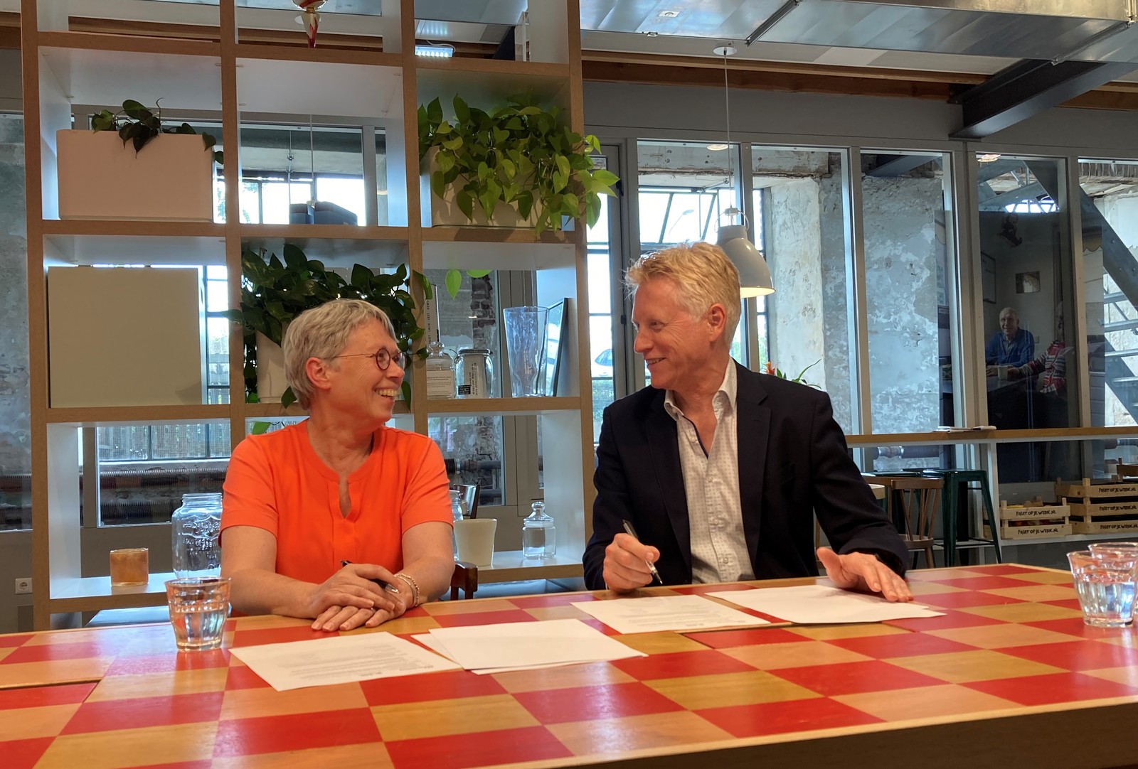 Ondertekening intentieverklaring Wonen Limburg en SGL